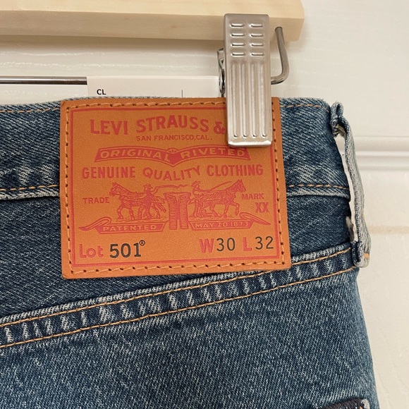 Levi’s 501 - Picture 2 of 4